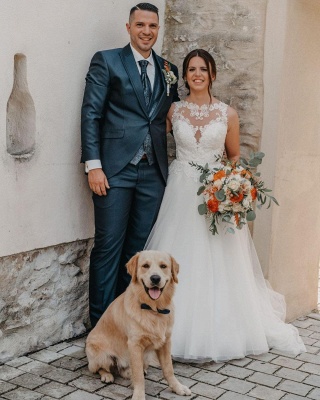 Schlichtes Hochzeitskleid A Linie | Brautkleider mit Spitze_3